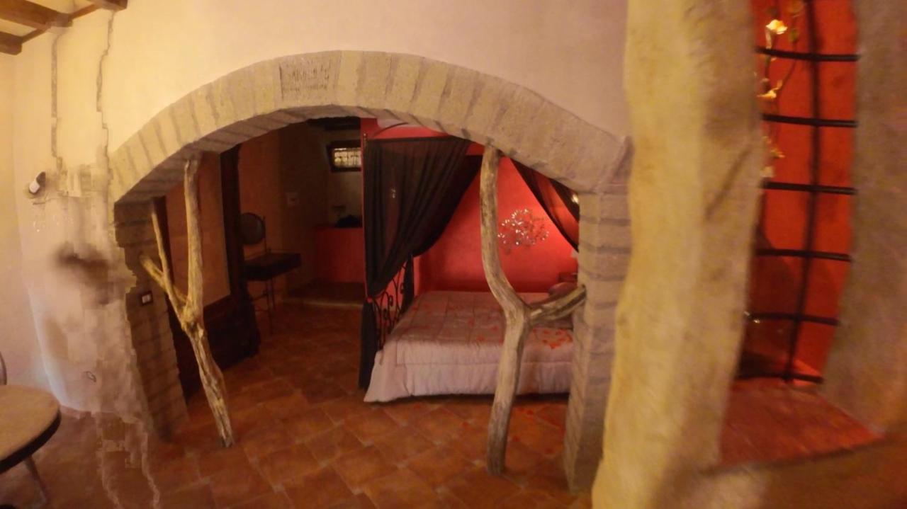 Il Giardino Dei Flintstones B&B Cerveteri Zewnętrze zdjęcie